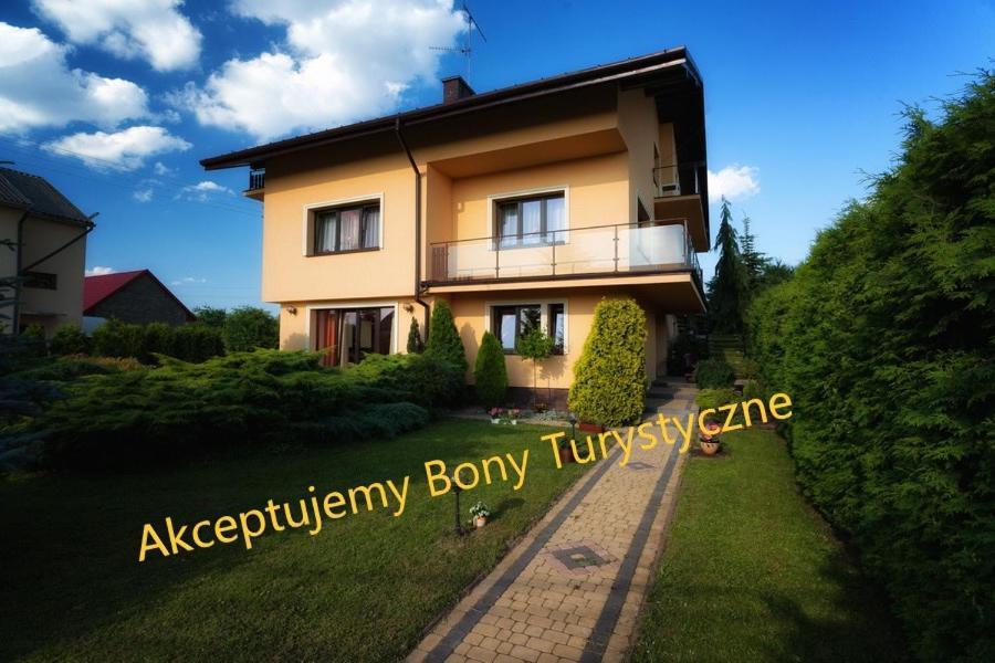 Dom Goscinny Przedmiescie Kielce Extérieur photo
