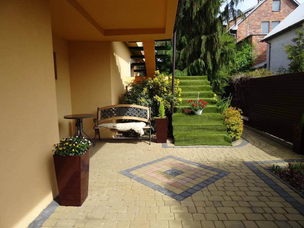 Dom Goscinny Przedmiescie Kielce Extérieur photo