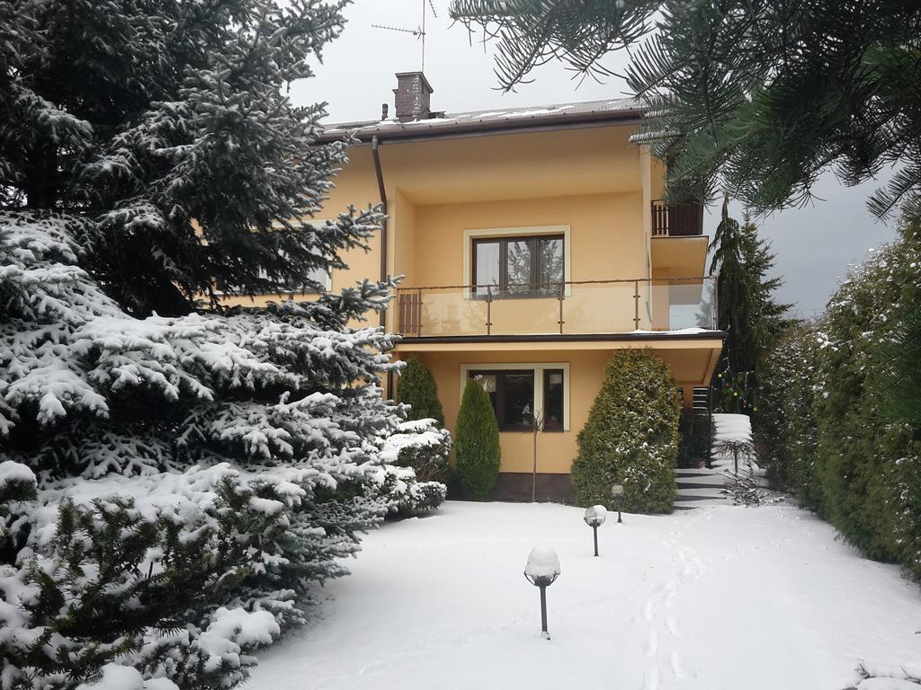 Dom Goscinny Przedmiescie Kielce Extérieur photo